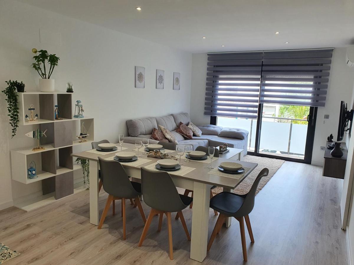 Moderno Duplex Comfort Roses Buitenkant foto