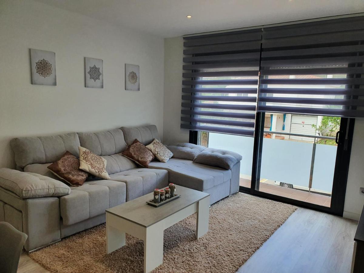 Moderno Duplex Comfort Roses Buitenkant foto