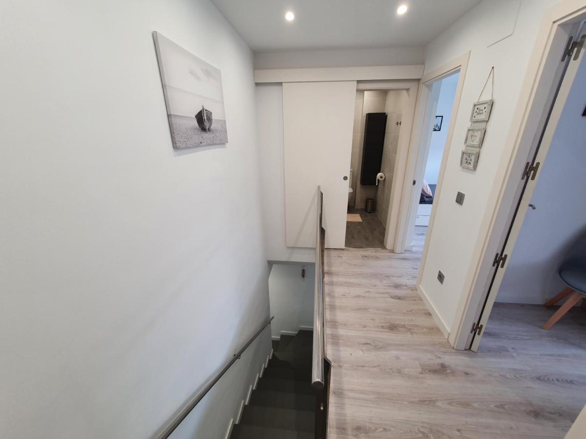 Moderno Duplex Comfort Roses Buitenkant foto