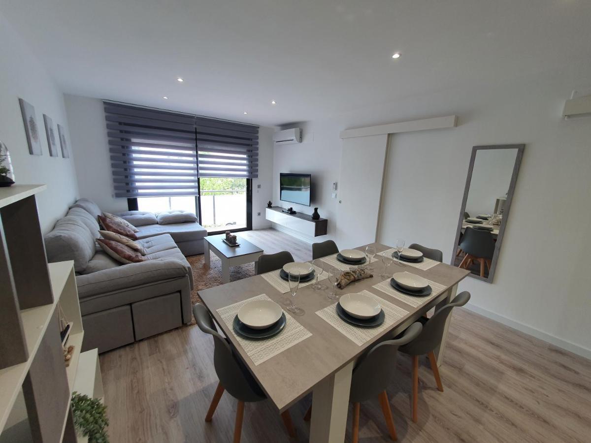 Moderno Duplex Comfort Roses Buitenkant foto