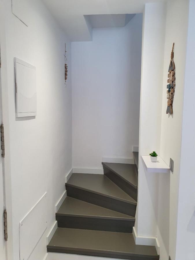 Moderno Duplex Comfort Roses Buitenkant foto