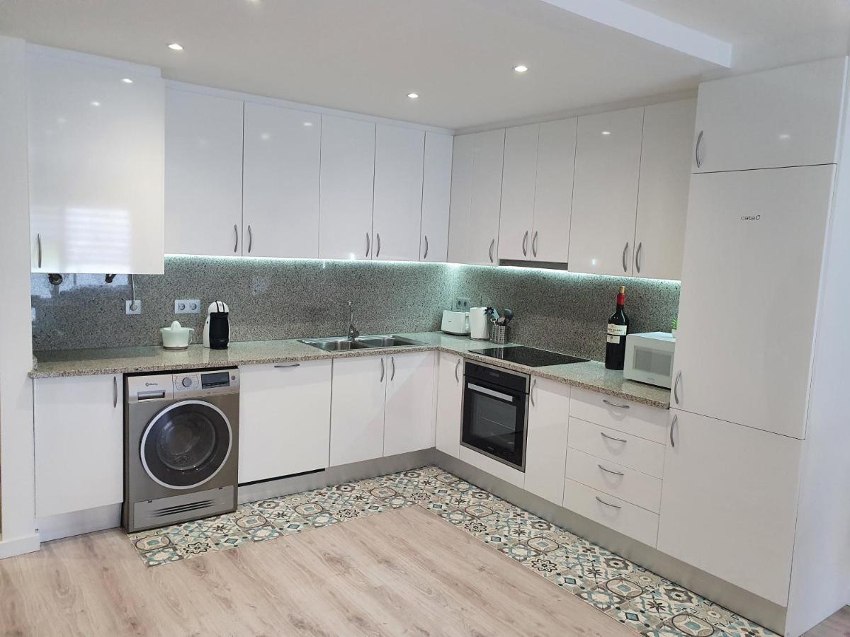Moderno Duplex Comfort Roses Buitenkant foto