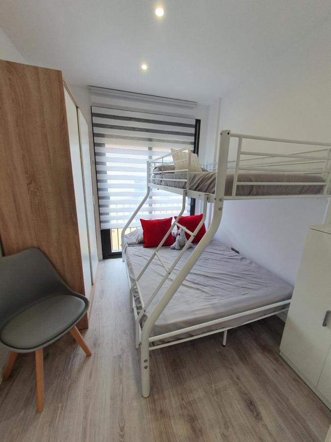 Moderno Duplex Comfort Roses Buitenkant foto