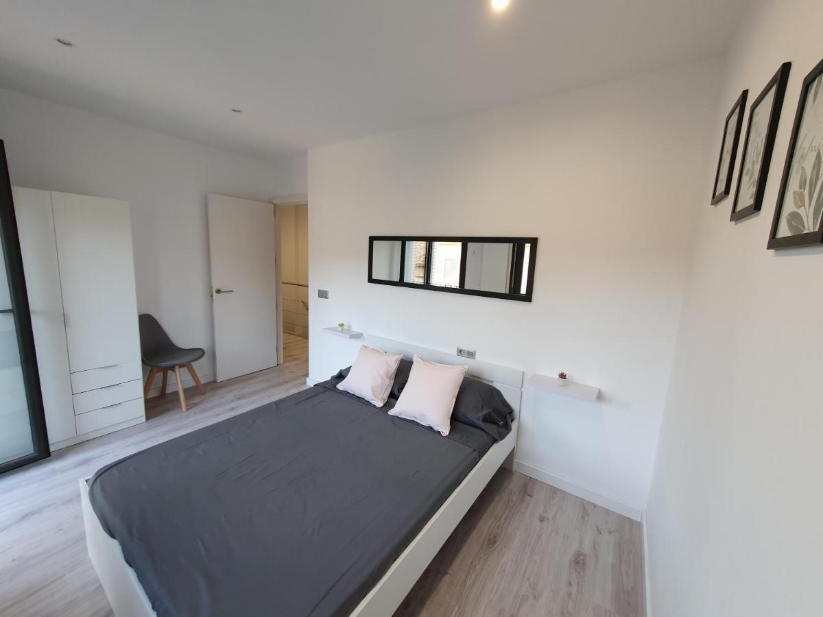 Moderno Duplex Comfort Roses Buitenkant foto